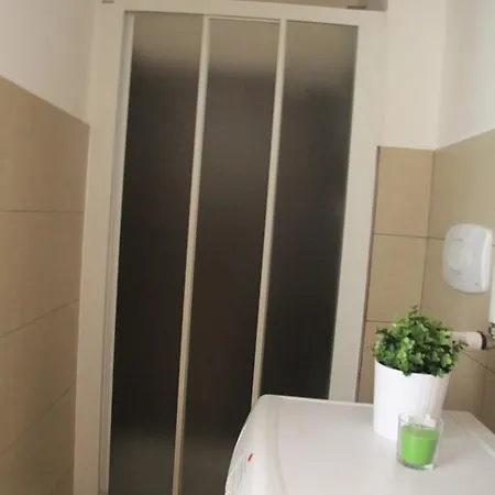 Апартаменты Pluto House