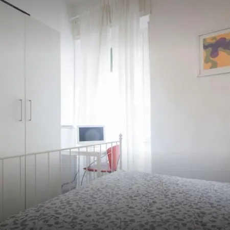 Апартаменты Pluto House